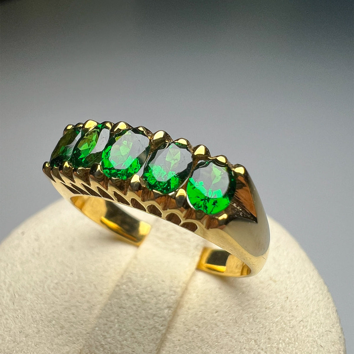 Wildleaf Glowing Ring