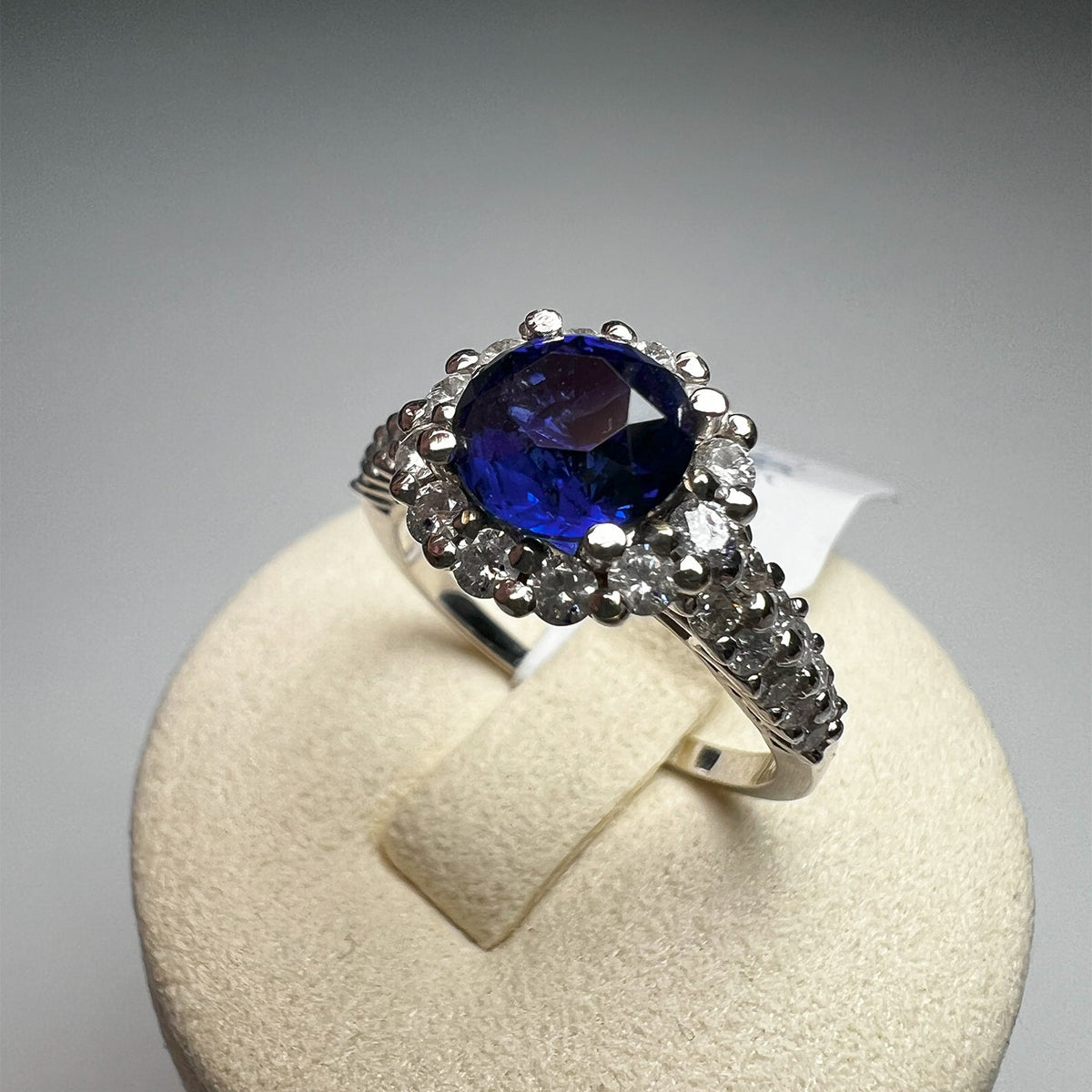 Natural Blue Sapphire 1.50 ct Ring